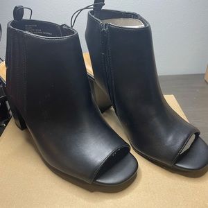 A.N.A women's Muse heeled sandals